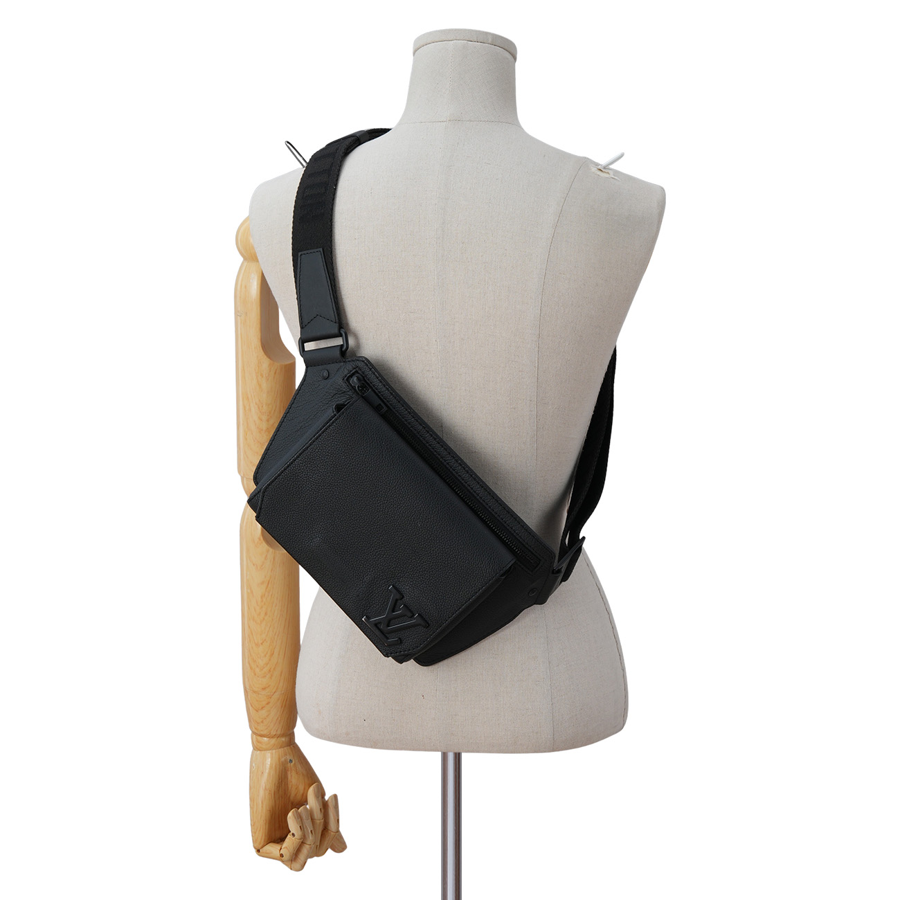 LOUIS VUITTON(USED)루이비통 M57081 슬링백